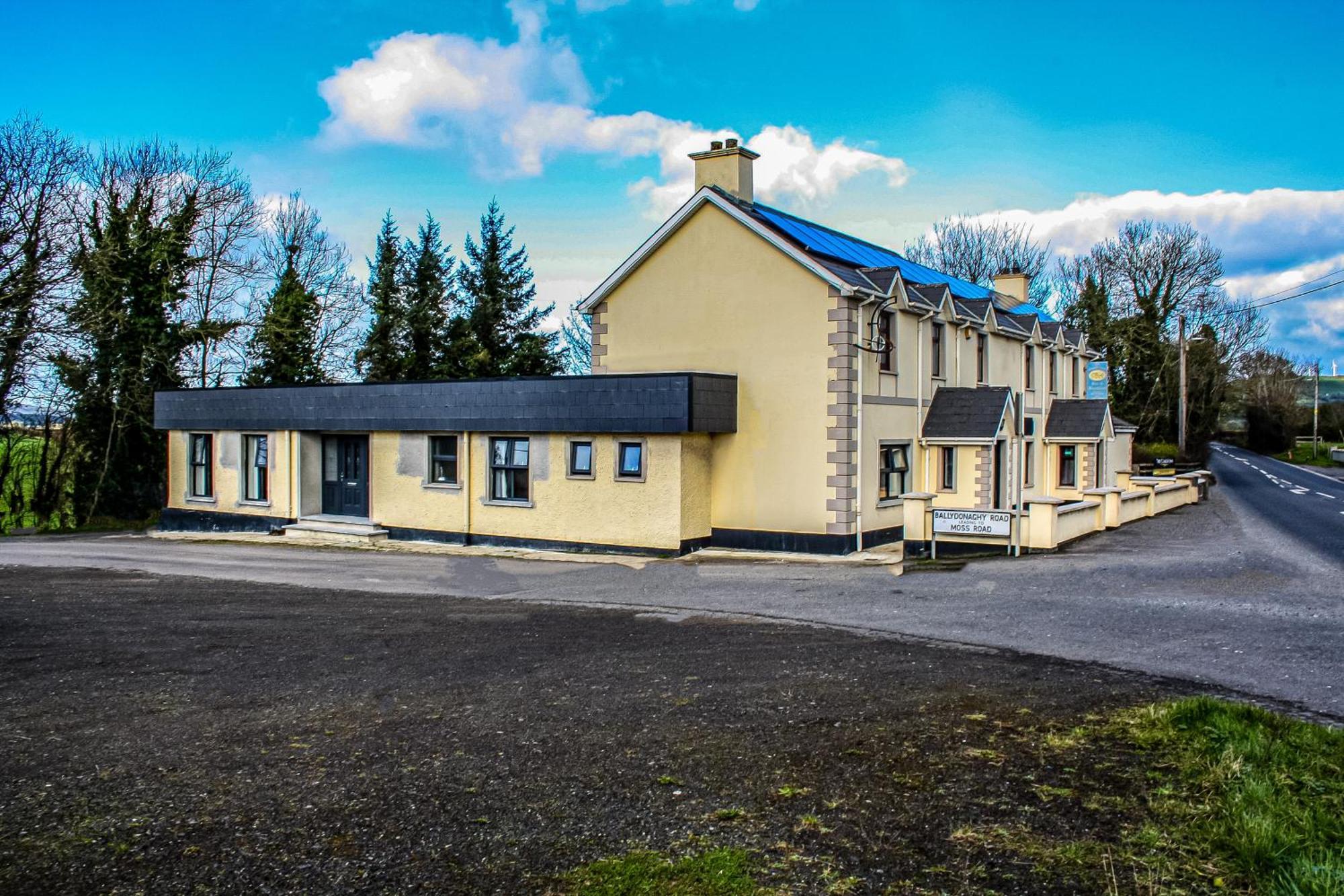 The Coach Inn Strabane Dış mekan fotoğraf