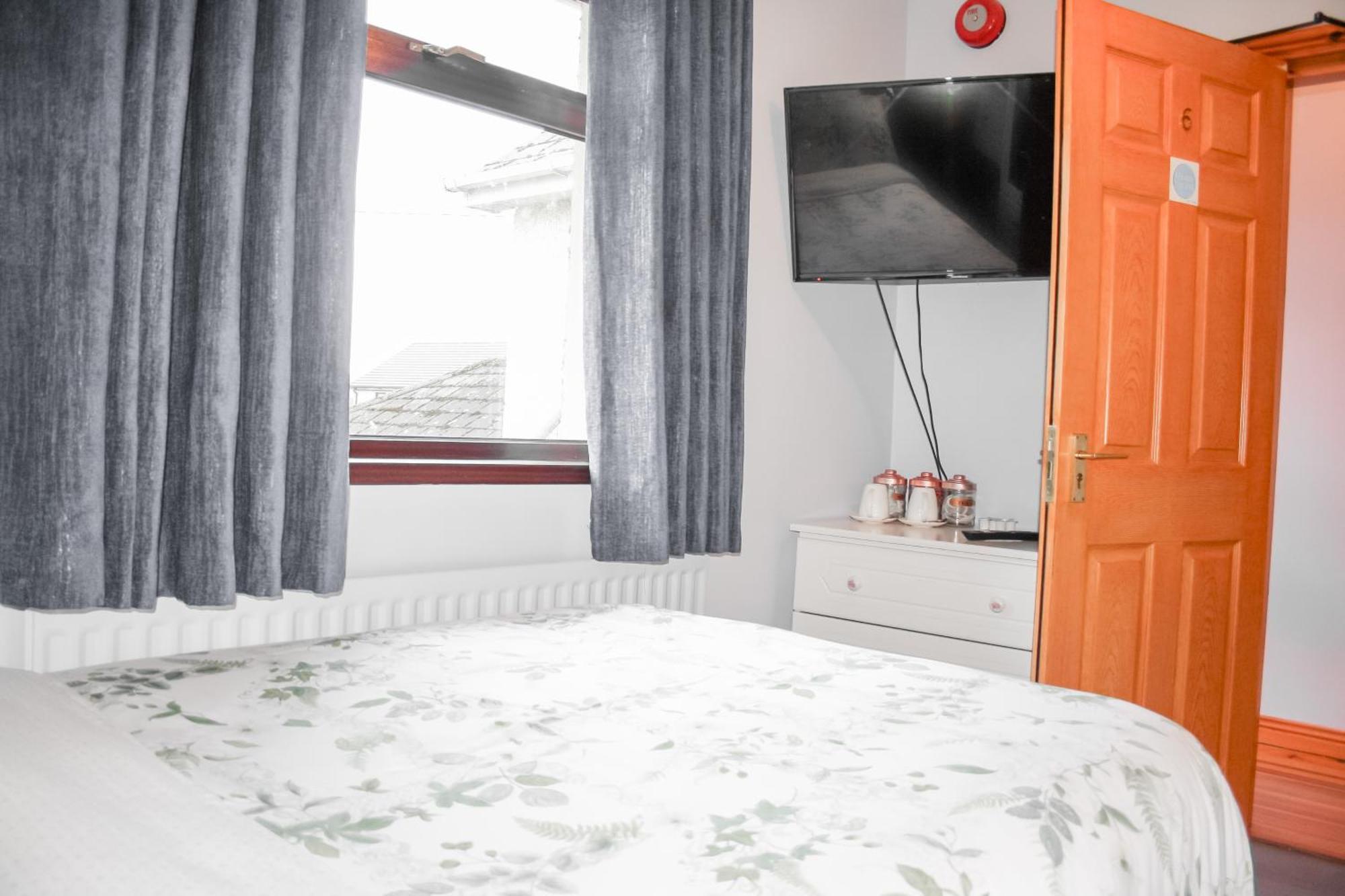 The Coach Inn Strabane Dış mekan fotoğraf